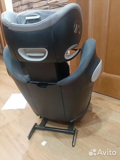 Автомобильное детское кресло с isofix