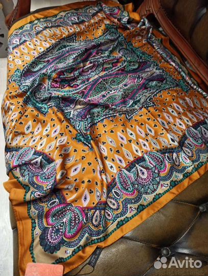 Платок новый 95см шелковый kenzo италия