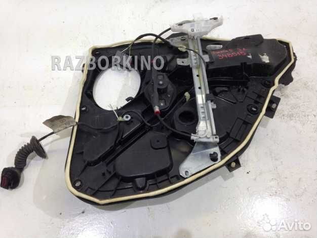Стеклоподъемник механический задний левый 2S61A045