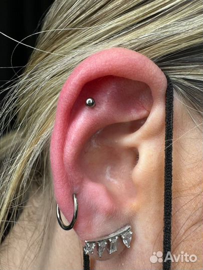 Модель на пирсинг за расходники