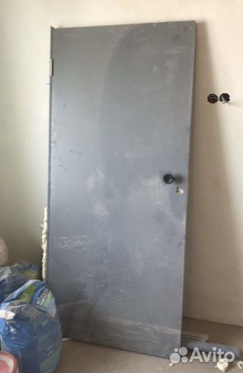 Дверь 90х200см б/у