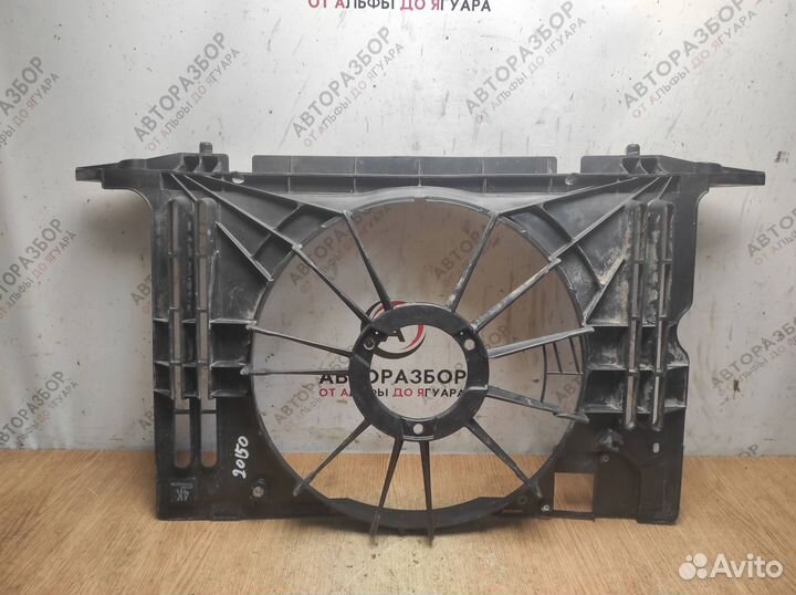 Диффузор вентилятора toyota Auris E150 2006-2012