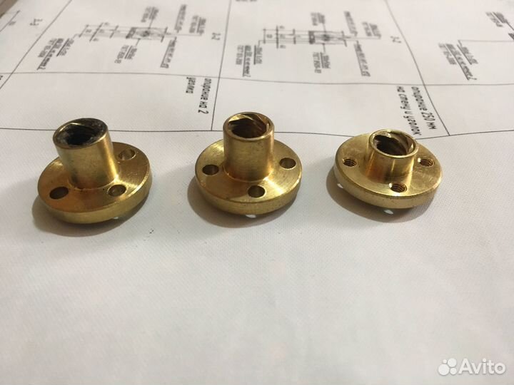 Шаговый двигатель nema 17 17HS4401S с винтом T8