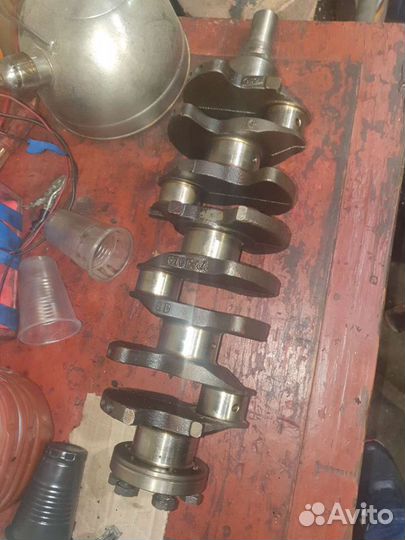 Коленвал мазда форд 1.8 l8