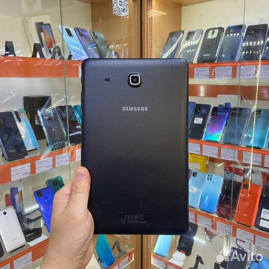 Планшет Samsung Galaxy Tab E 9 SM-T 561 1/8Gb