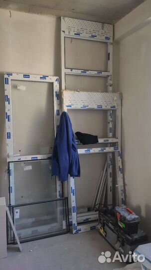 Балконная дверь с окном