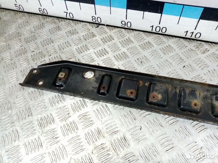 Б/У Балка подрадиаторная Ford#003