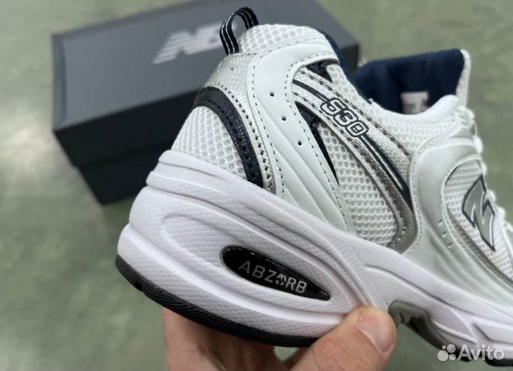 Кроссовки New Balance 530 Люкс