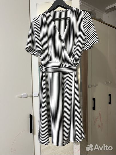 Платье в полоску