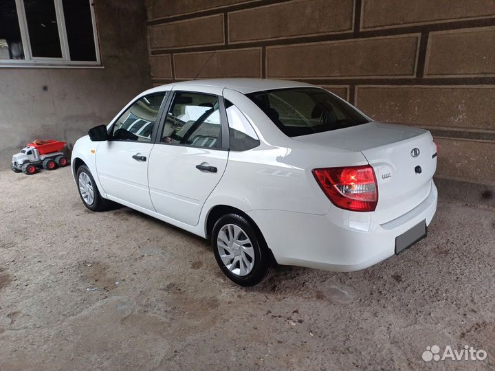 LADA Granta 1.6 МТ, 2017, 88 809 км