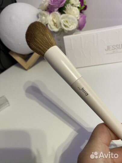 Профессиональные кисти для макияжа