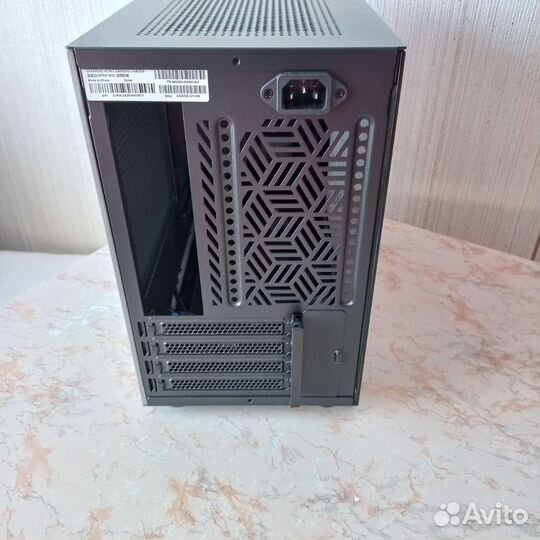 Компьютерный корпус sapphire nitro M01