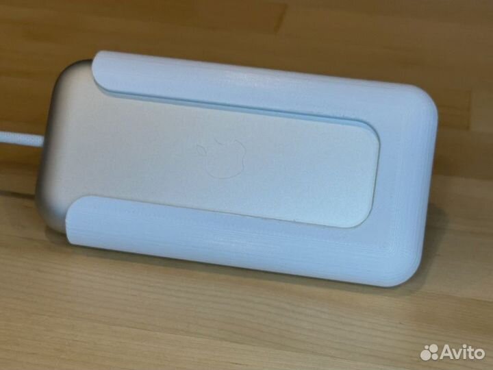 Кейс с держателем аккумулятора Apple Vision Pro