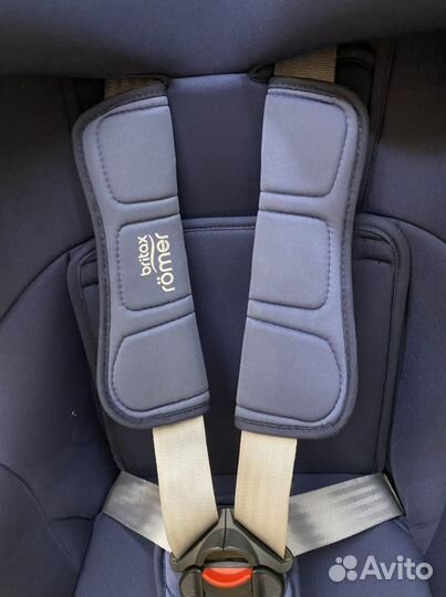 Автокресло britax romer trifix2 i size