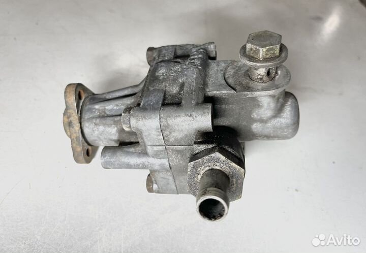 Насос гур Audi 100 C4