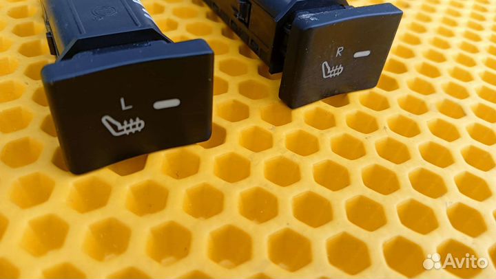 Кнопка подогрева сидений Geely emgrand EC7