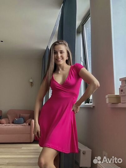 Платье розовое