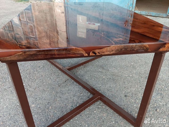 Изготовим стол из эпоксидной смолы и слэбов