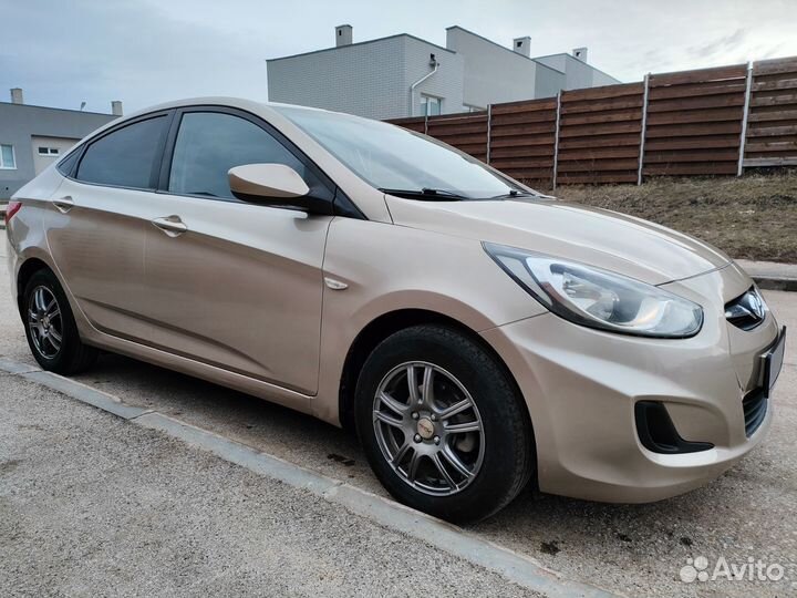 Hyundai Solaris 1.4 AT, 2013, 101 000 км