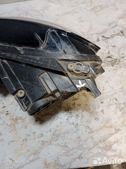 Фара правая Volkswagen Golf 7 2012-2017