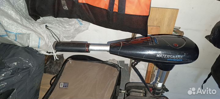 Лодочный электромотор с аккумулятором