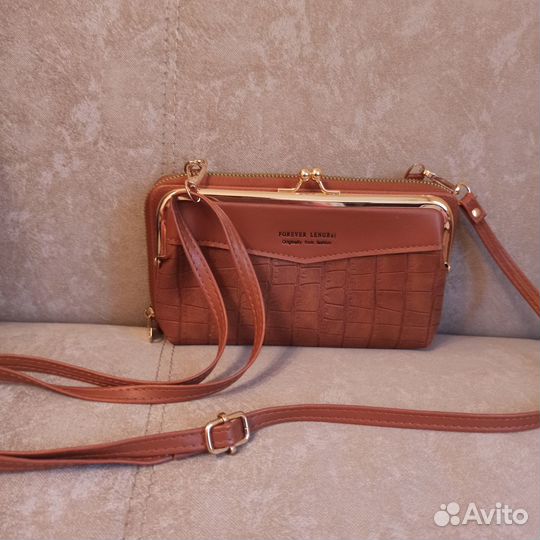 Сумочка для телефона новая