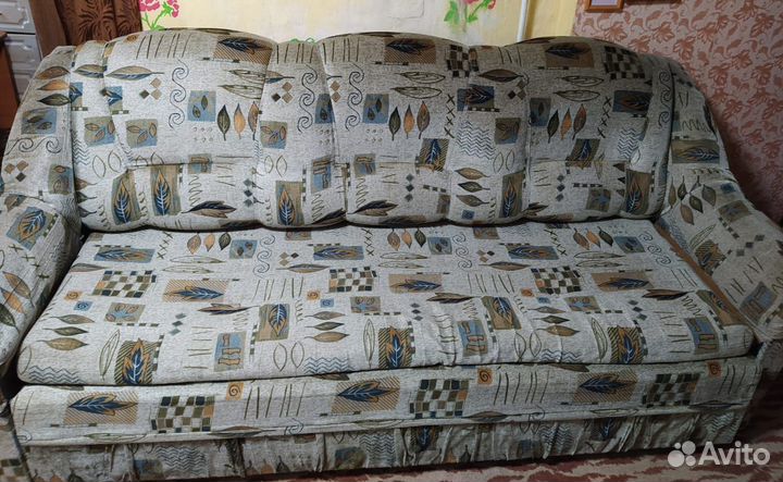 Диван и два кресла