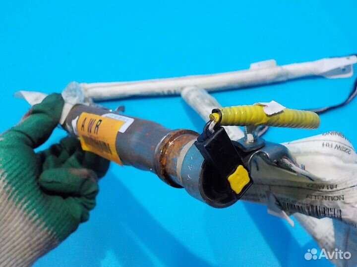 Подушка безопасности боковая правая (шторка) toyot