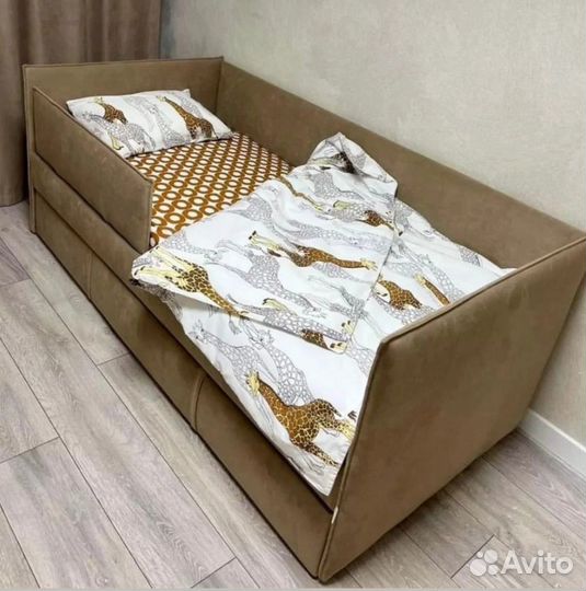 Мягкая кровать детская