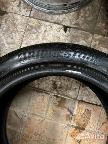Bridgestone Blizzak DM-V1 235/45 R18 94