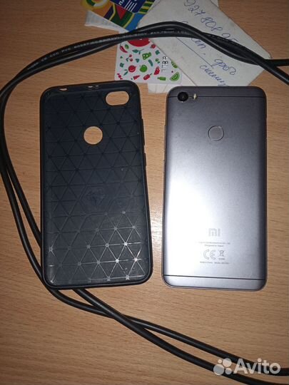 Xiaomi Redmi 5, 4/32 ГБ