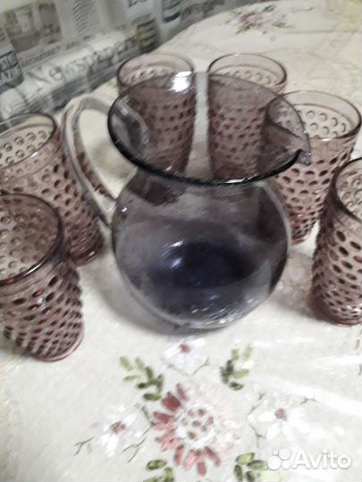 Кувшин со стаканами
