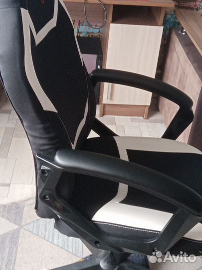 Игровое кресло zombie