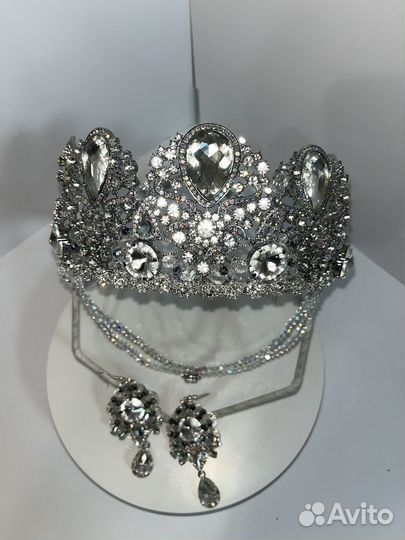 Корона ручной работы