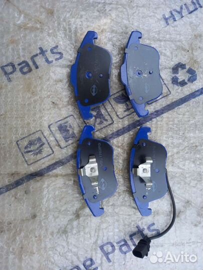 Volkswagen tiguan 07г- передние тормозные колодки