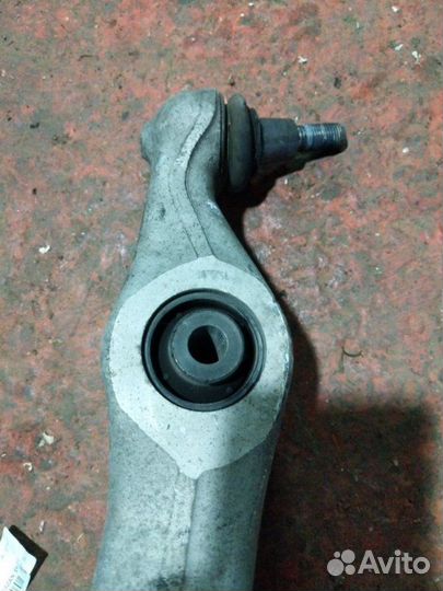 Рычаг подвески нижний передний правый Audi Q7 4L