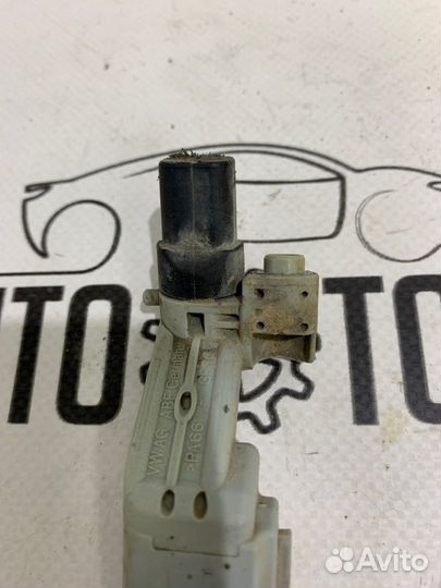 Датчик коленвала Volkswagen Polo sedan (MK5) cfna
