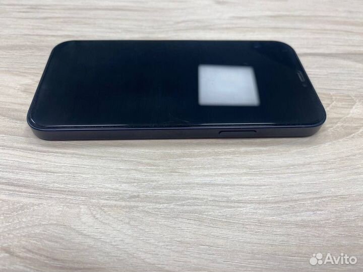iPhone 12, 64 ГБ