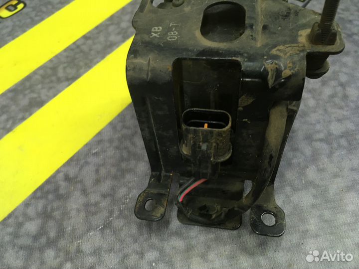 Фара противотуманная птф Pajero Sport Паджеро 08г