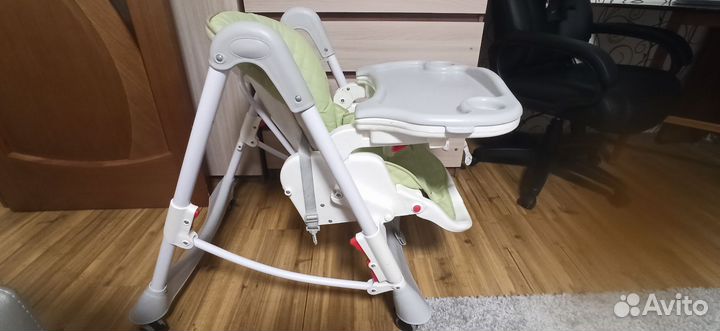 Стульчик для кормления babyton