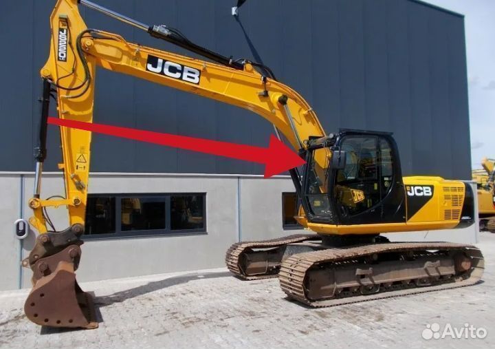 Стекло лобовое на экскаватор JCB JC 220