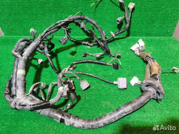 Фишки (разъемы) электропроводки двигателя Mazda