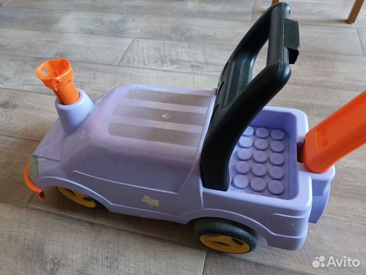 Отдам бесплатно машину толокар