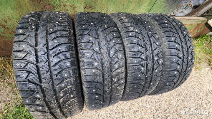 Bridgestone Ice Cruiser 7000S 185/60 R15