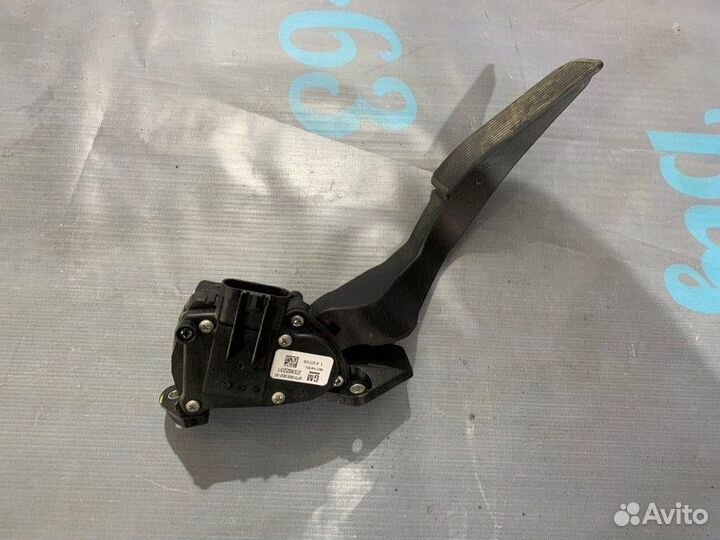 Педаль газа Cadillac Escalade 4 (2014-2020) L86