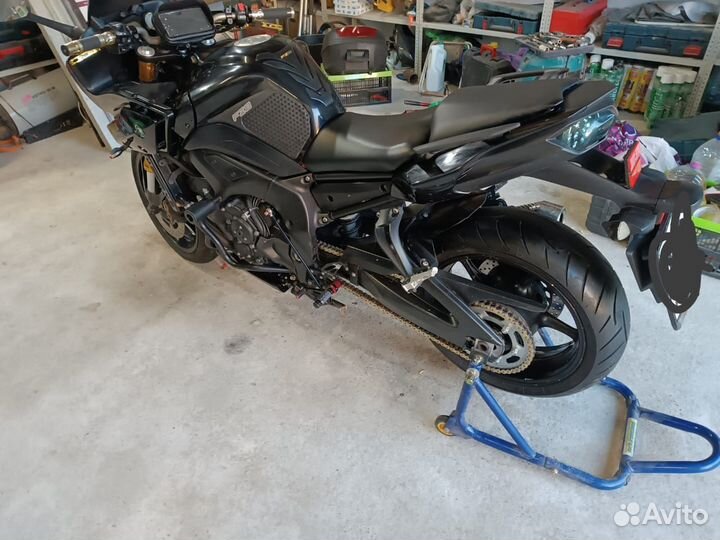 Yamaha FZ8-S