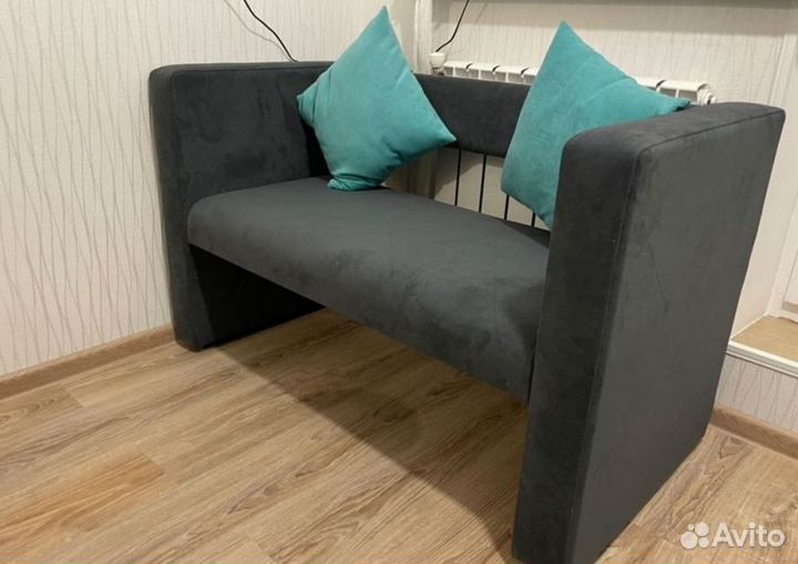 Диванчик офисный