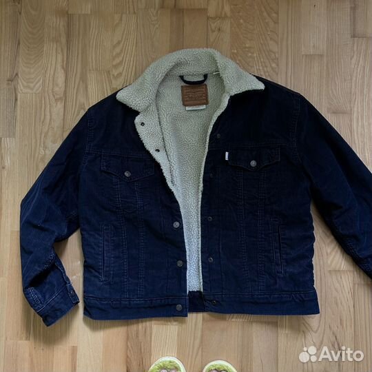 Вельветовая куртка levis