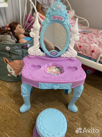 Туалетный столик для девочки