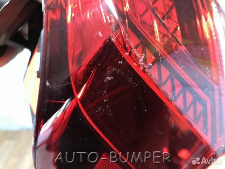 VW Tiguan 2016- Фонарь задний левый внешний